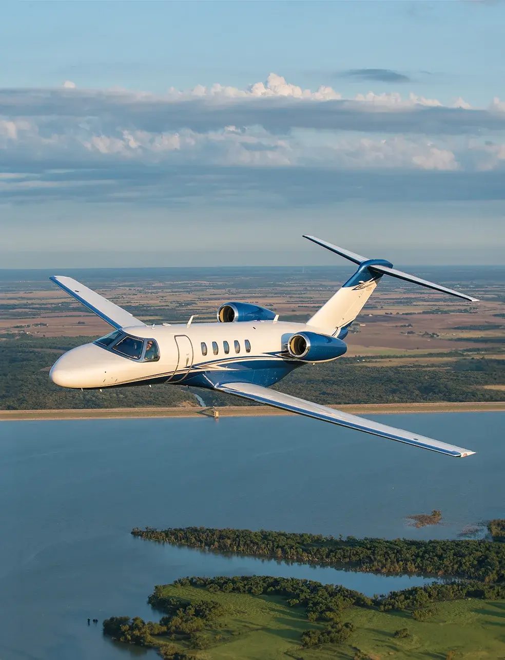 Cessna Citation CJ4 Gen2 private jet for travel to the Monza Grand Prix