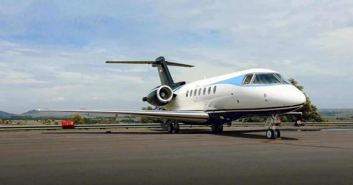 Avión Beechcraft Hawker 4000