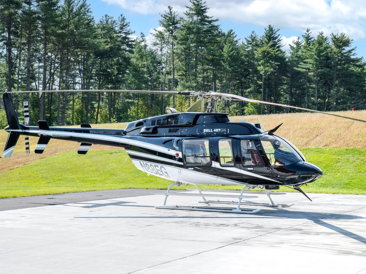 Helicóptero Bell 407GXi, vista exterior