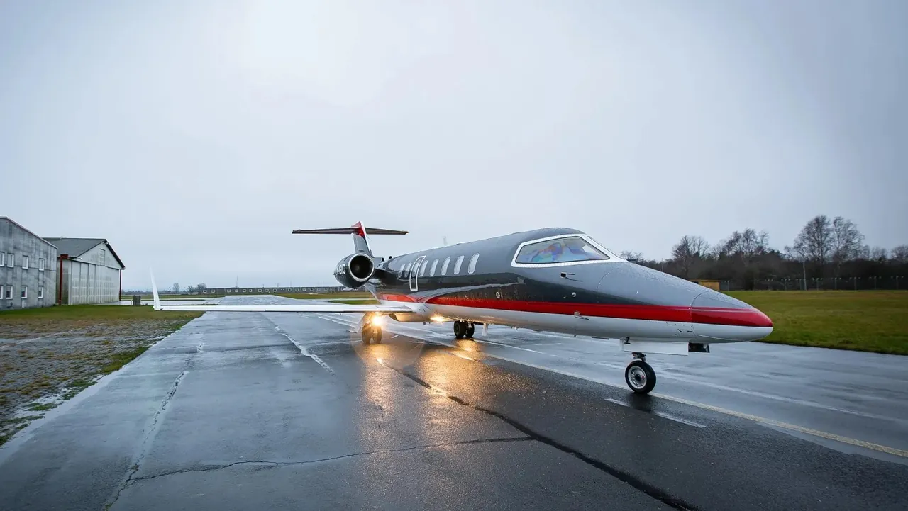 Avión Bombardier Learjet 45