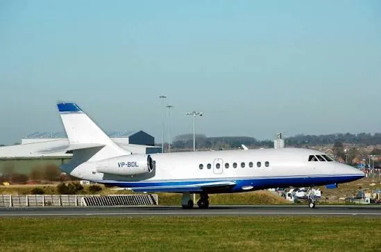 Avión Dassault Falcon 2000