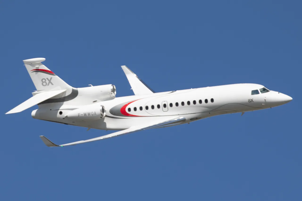 Avión Dassault Falcon 8X