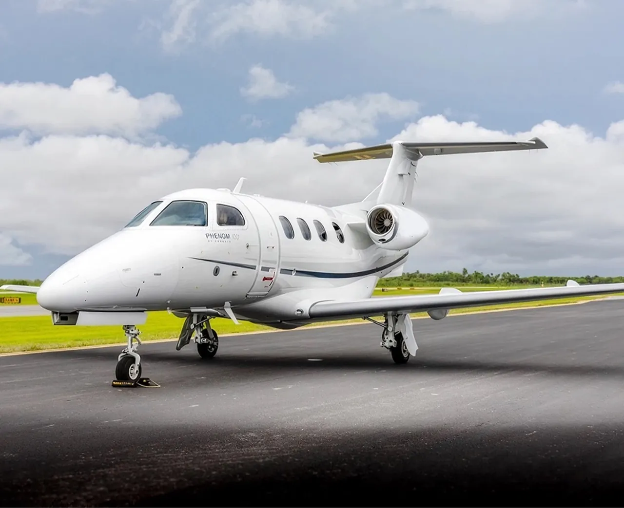 Embraer Phenom 100, vista exterior