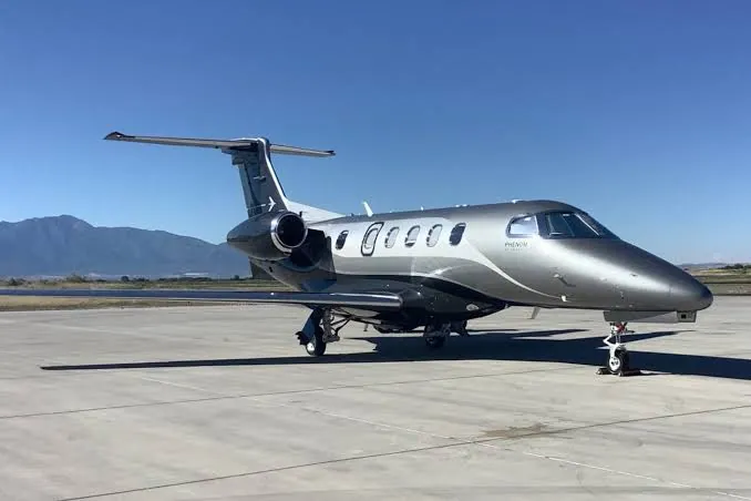 Avión Embraer Phenom 300