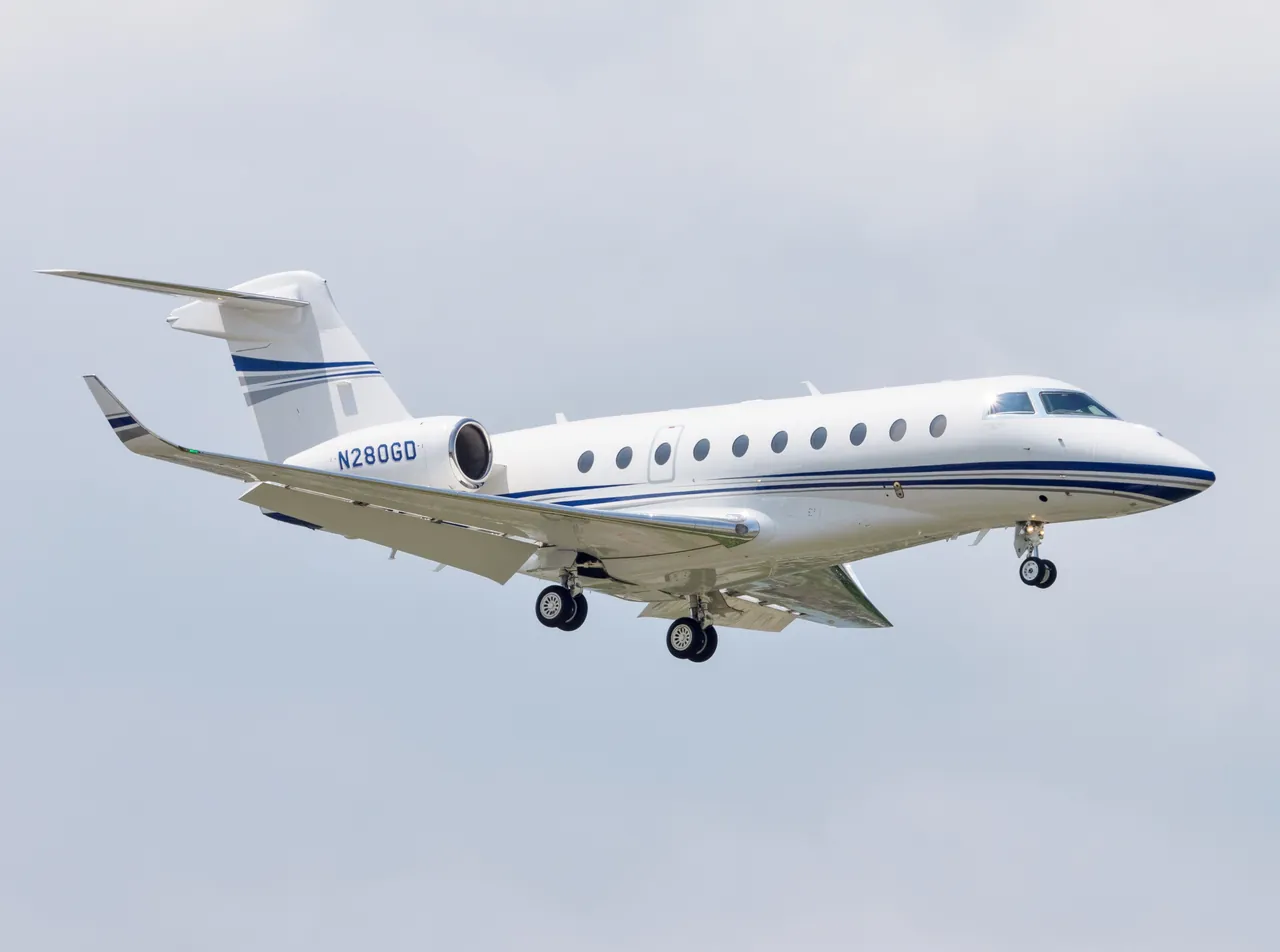 Avión Gulfstream G280