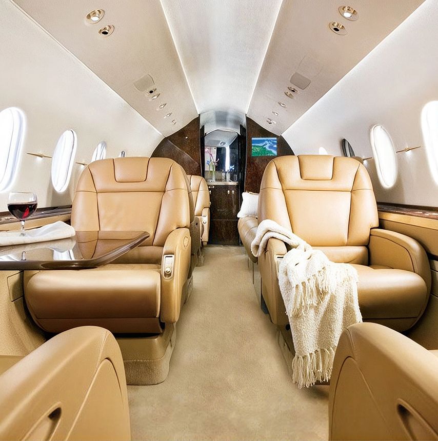 Beechcraft Hawker 4000 private jet, cabin interior