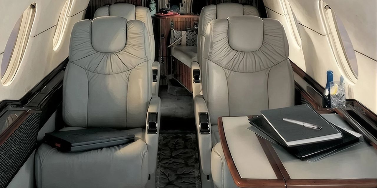 Beechcraft Hawker 400XP private jet, cabin interior