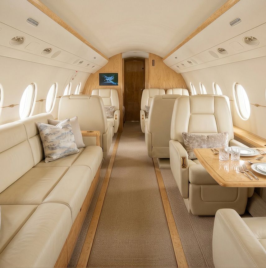Bombardier Challenger 600 private jet, cabin interior