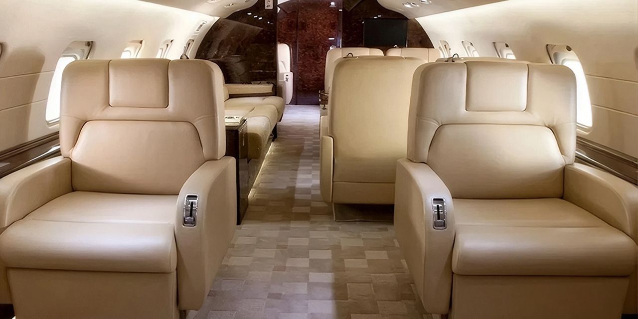 Bombardier Challenger 850 private jet, cabin interior