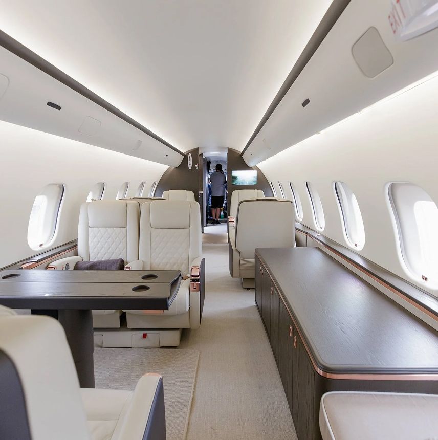 Bombardier Global 5000 private jet, cabin interior