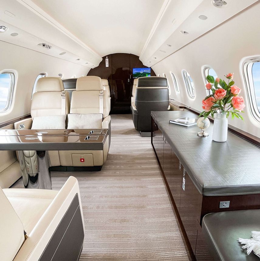 Bombardier Global 6000 private jet, cabin interior
