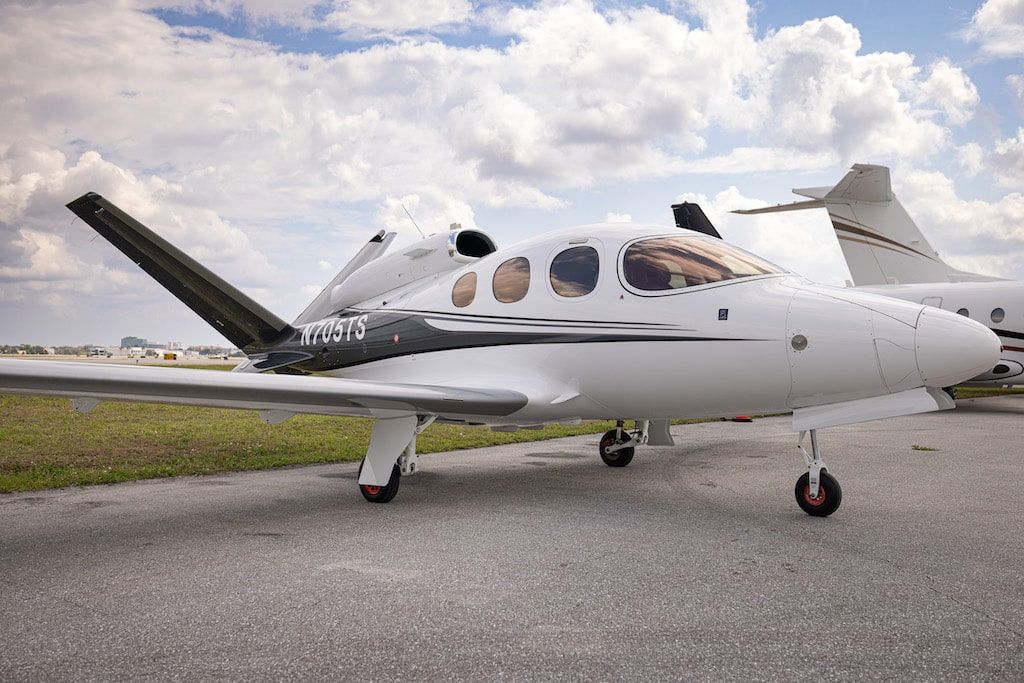 Cirrus Vision Jet SF50 private jet