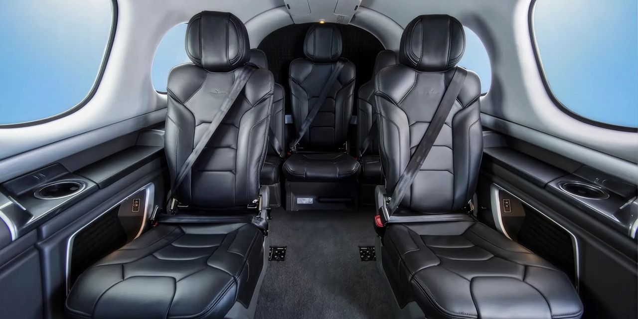 Cirrus Vision Jet SF50 private jet, cabin interior