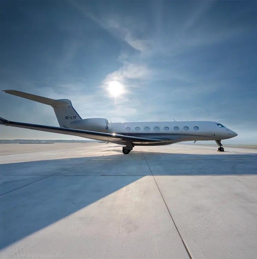 Gulfstream G650ER private jet, exterior view